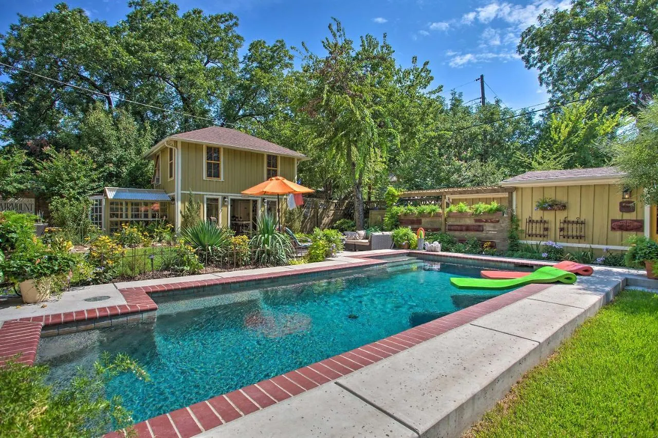 4 Mi To Dtwn! Worth W/ Shared Pool Fort Worth