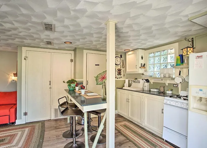 4 Mi To Dtwn! Worth W/ Shared Pool