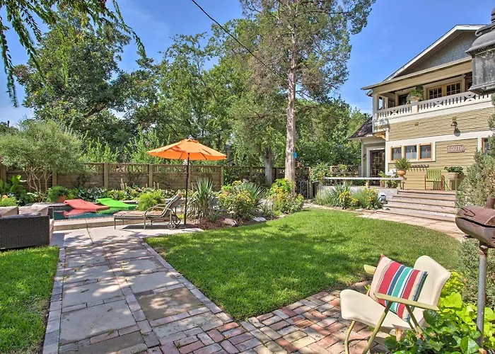 4 Mi To Dtwn! Worth W/ Shared Pool Fort Worth