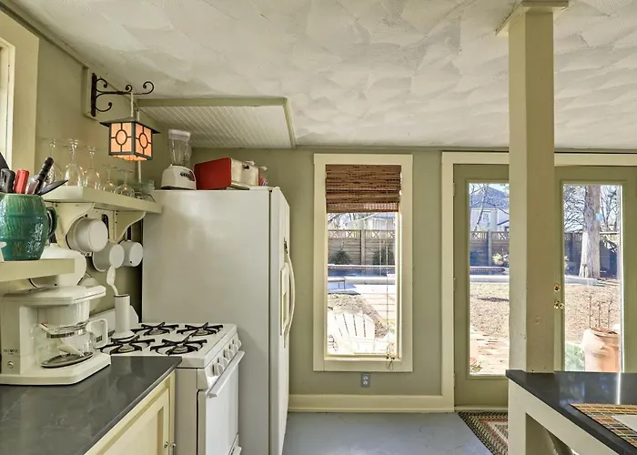4 Mi To Dtwn! Worth W/ Shared Pool *